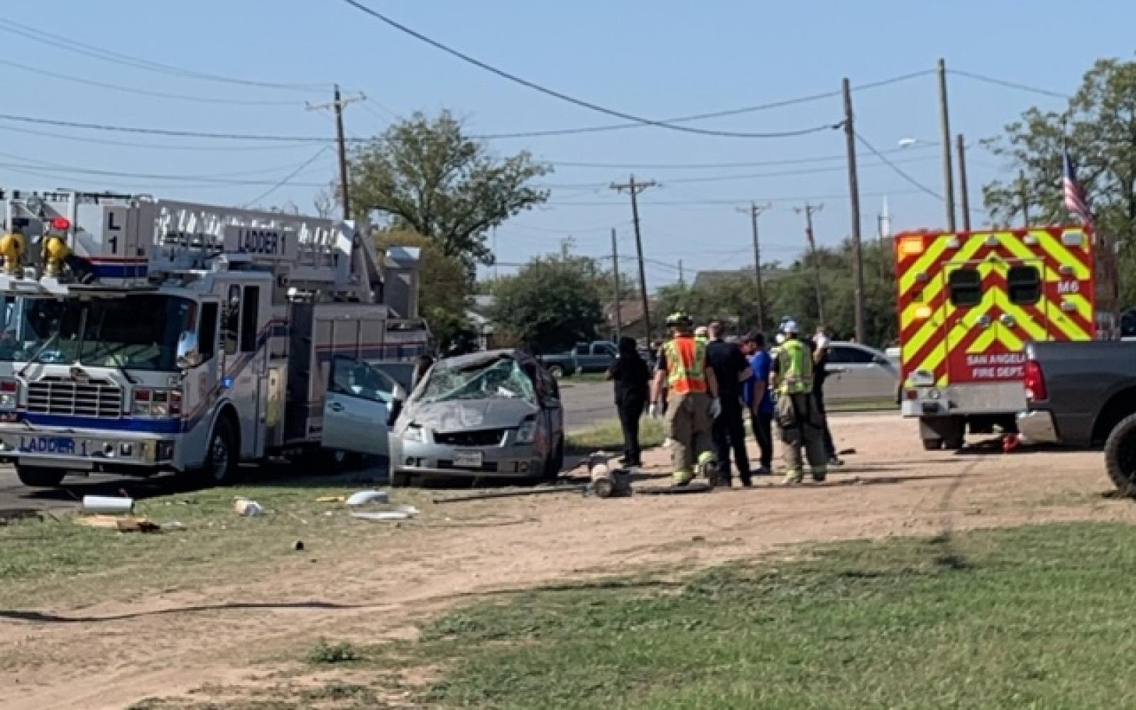 Crash on 19th St. Takes Out Utility Pole (LIVE! Photo/Matt Trammell)