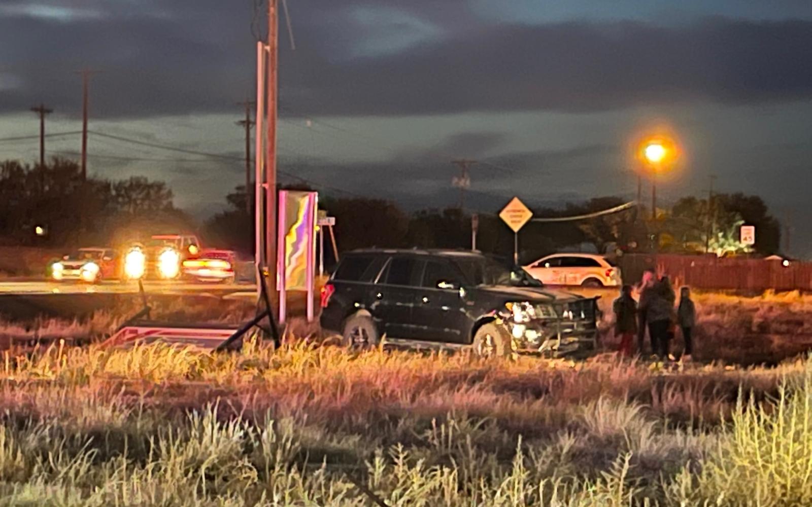 Cadillac SUV Crash 11/20/21 (LIVE! Photo/Sonia Ramirez)