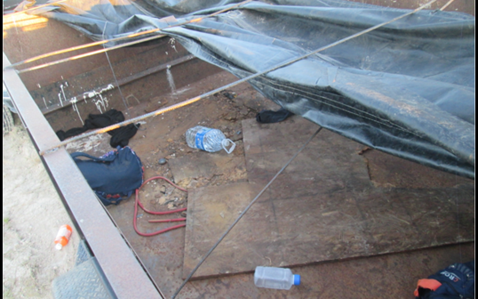 Illegal Immigrants Smuggled in Dump Trailer (Contributed/CBP)