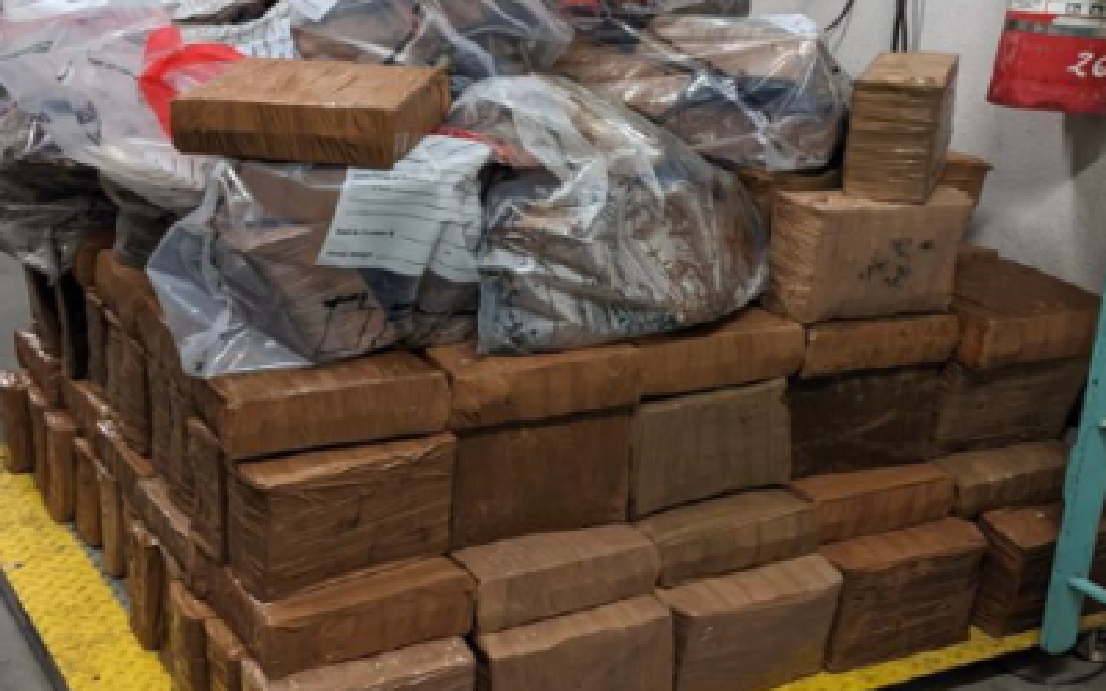 Santa Teresa New Mexico Meth 1037 lbs (Contributed/CBP)