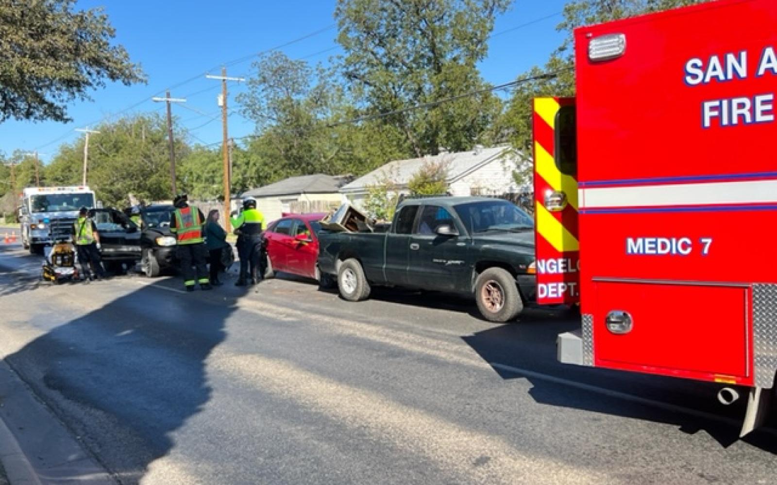 3 Car Crash Ave. N. 9.28.22 (LIVE! Photo/Matt Trammell)