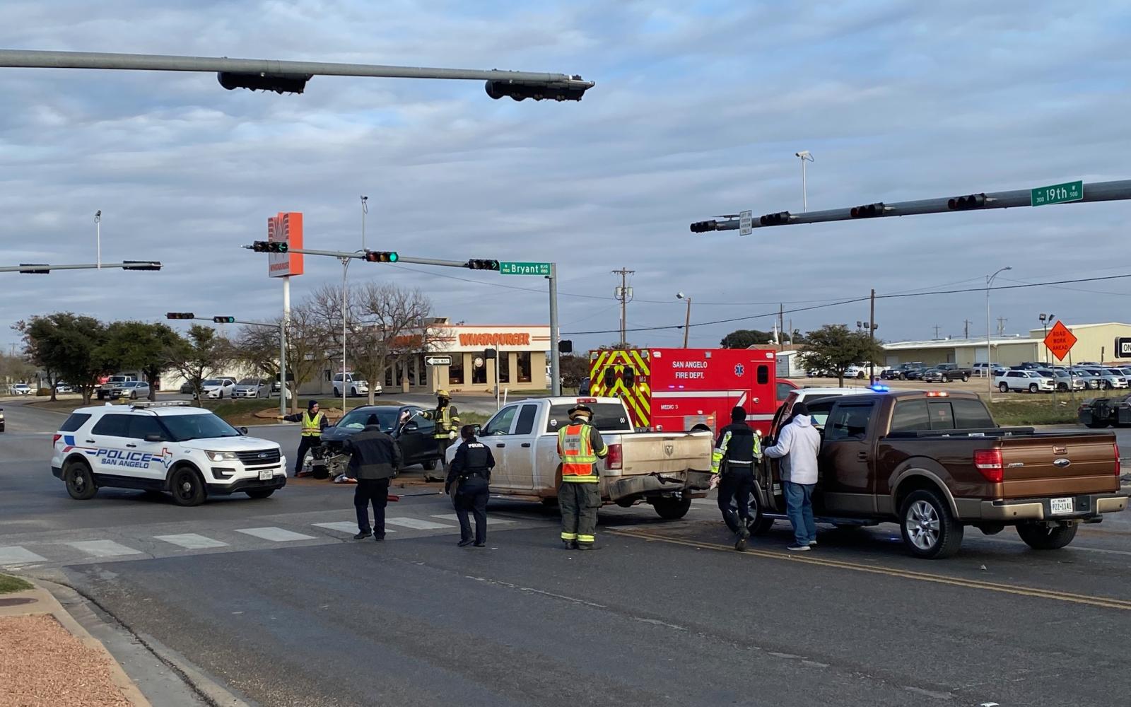 Crash 19th & Bryant in the Cold 12/22/22 (LIVE! Photo/James Bouligny)
