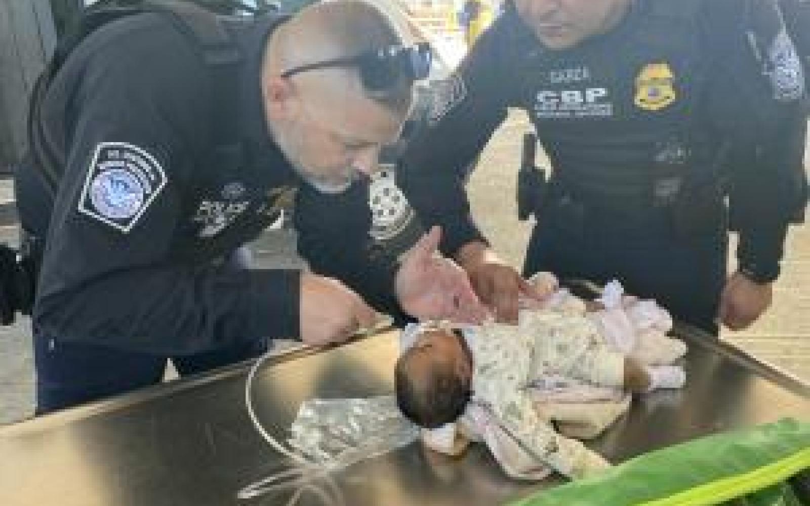 Border Patrol Agents Save Unresponsive Infant (Courtesy/CBP)