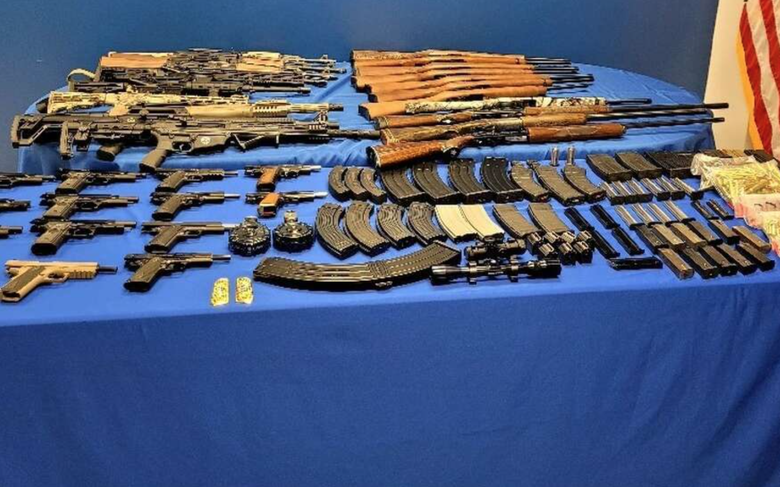 Weapons Seized Eagle Pass (Courtesy/CBP)