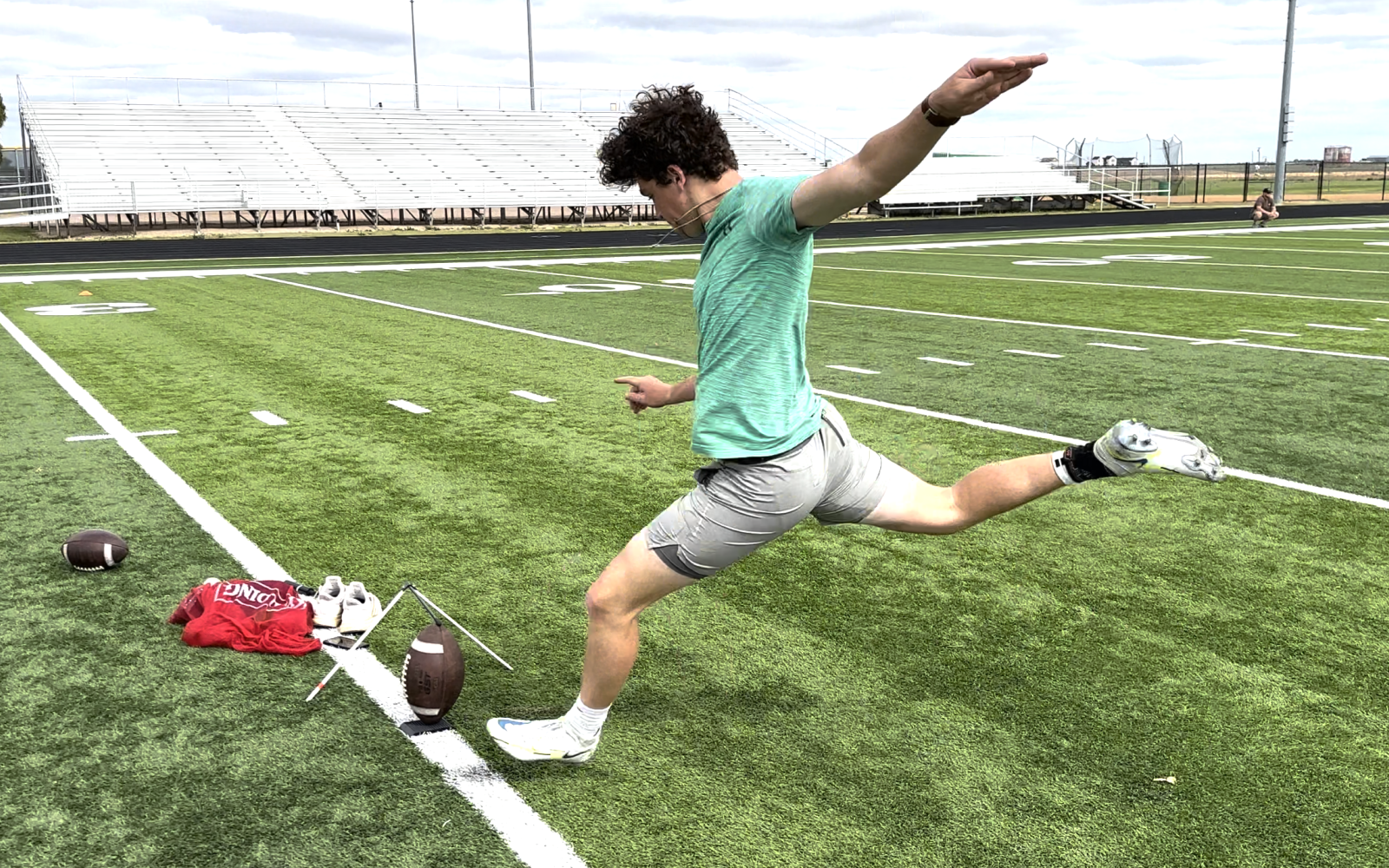 Wall Hawks Pierce Jameson