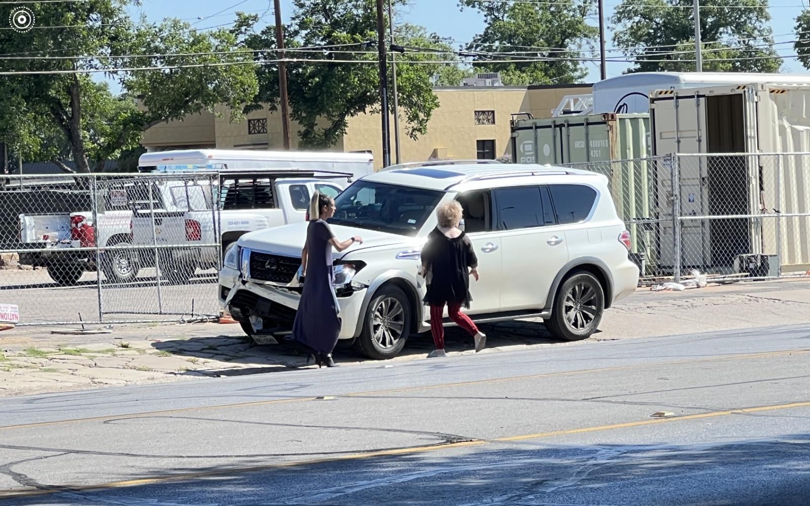 F350 Crash Abe St. (LIVE! Photo/Matt Trammell)