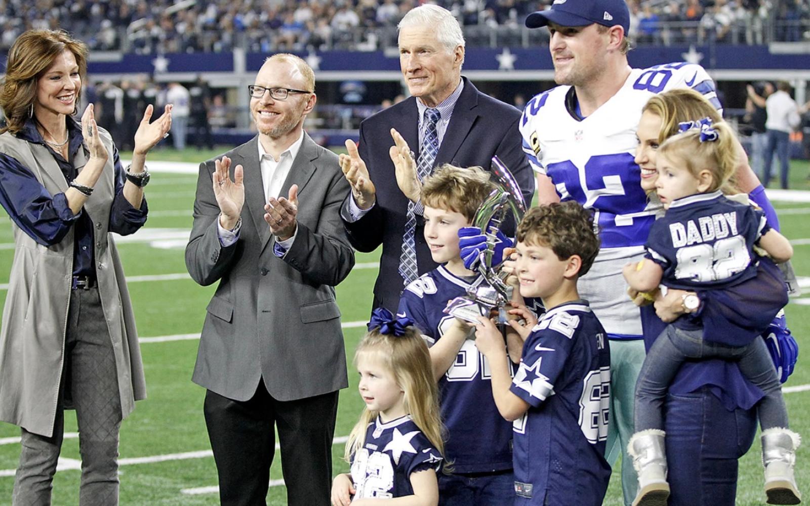 Witten Family Honored at AT&T Stadium