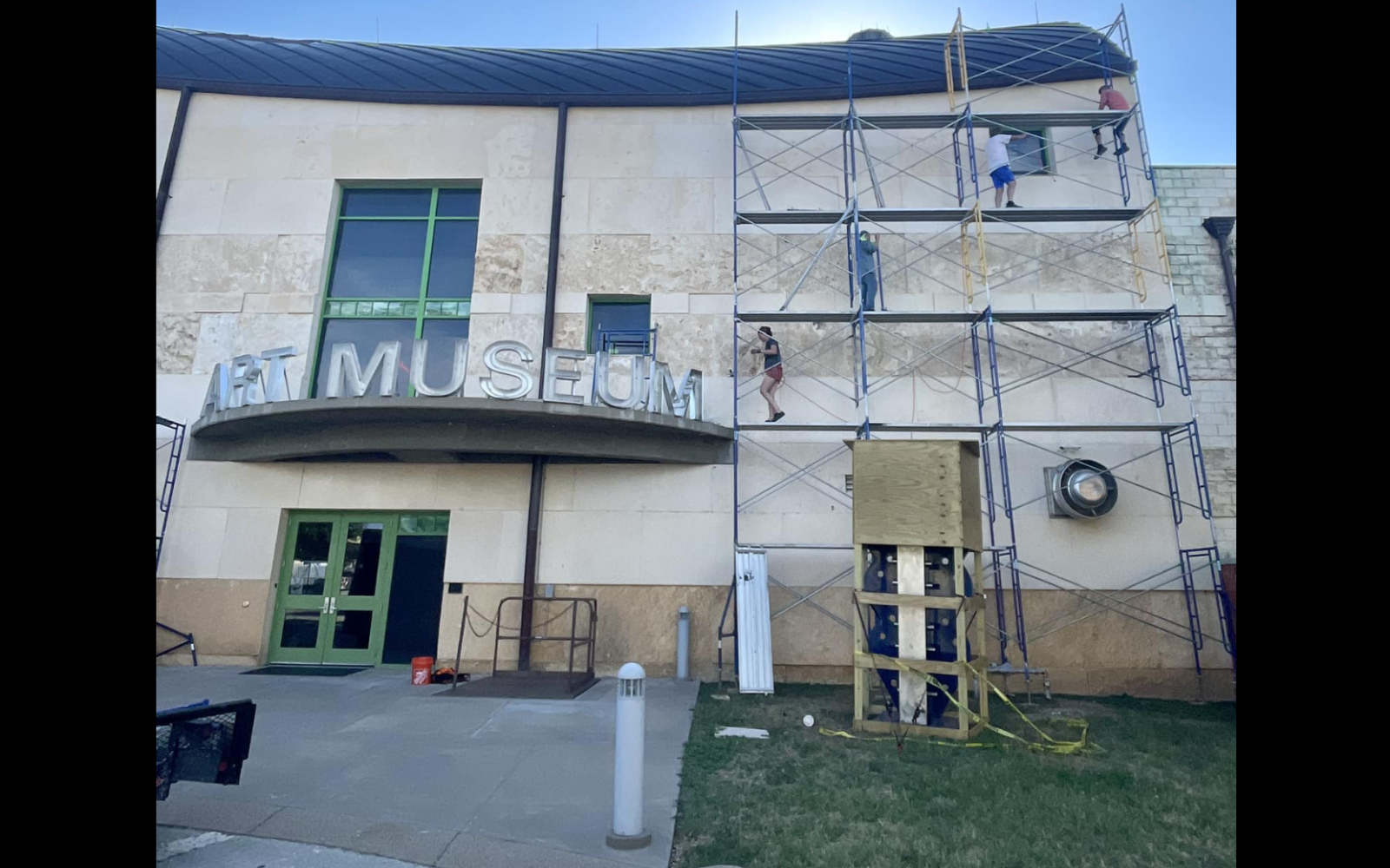 View of the Side of the Art Museum Building