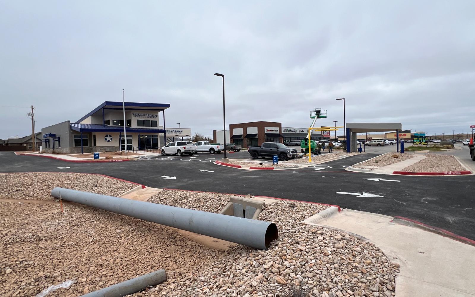 Texas Trust FCU FM2288 (LIVE Photo Yantis Green)