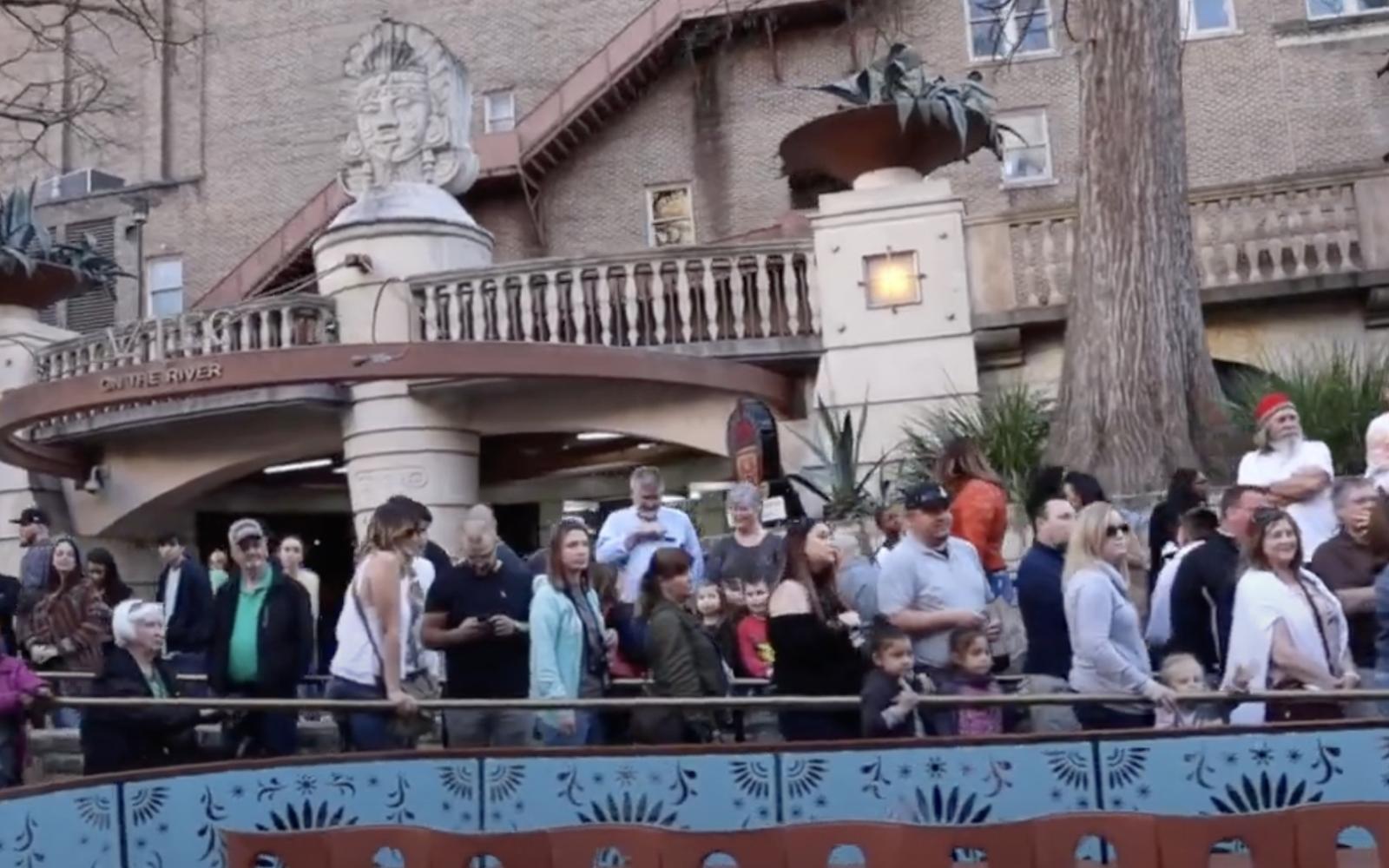 Boat Tour Line