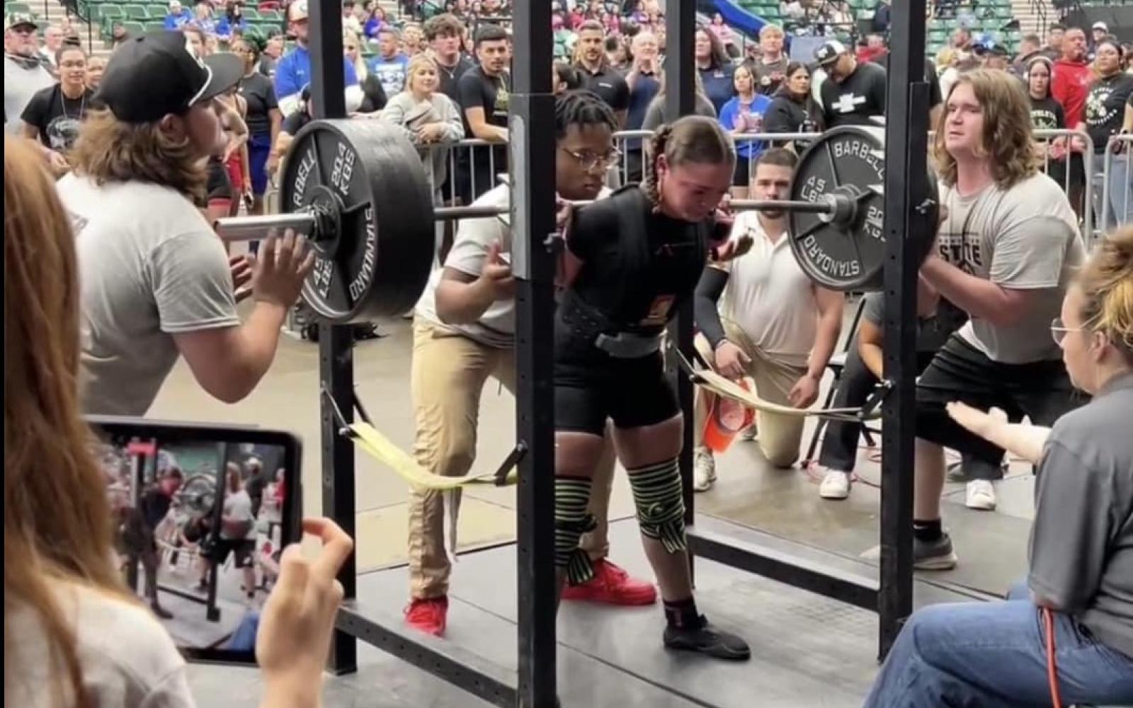 Central Lady Cats Jaylen DeHoyos state record setting squat at the 2024 Texas High School Powerlifting State Championships