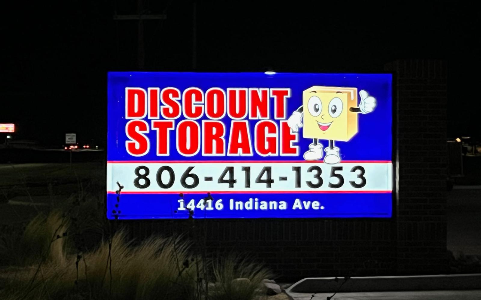 David's Discount Storage uses the "Box Smiley" brand and is blocks away from brother Michael's self storage location.