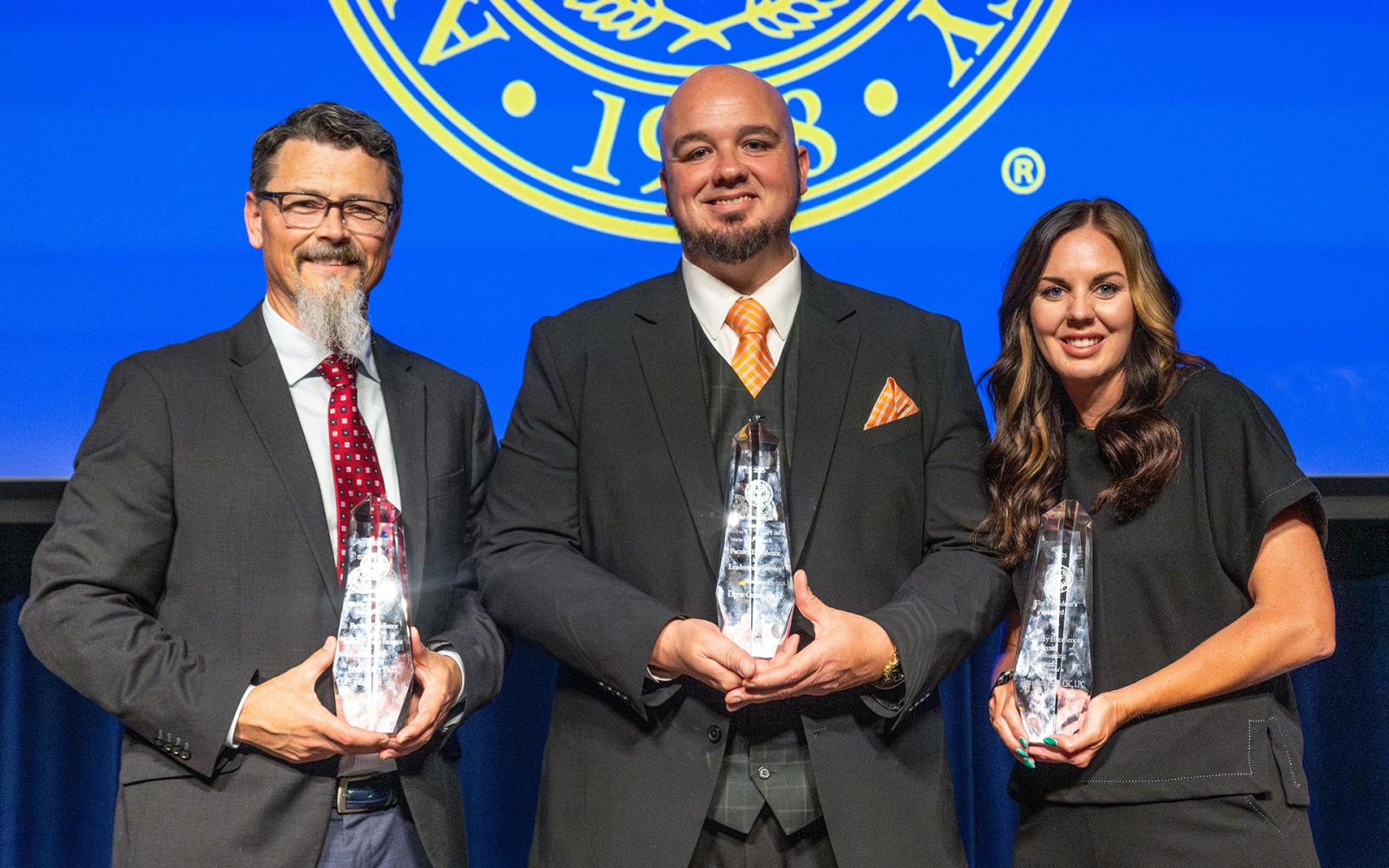 (L-R) Dr. Leslie Kelley, Dr. Drew Curtis, Dr. Tamra Kelly. 