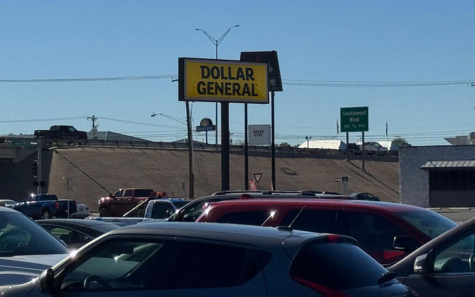 The Dollar General sign at 4214 College Hills Blvd in San Angelo, TX. 