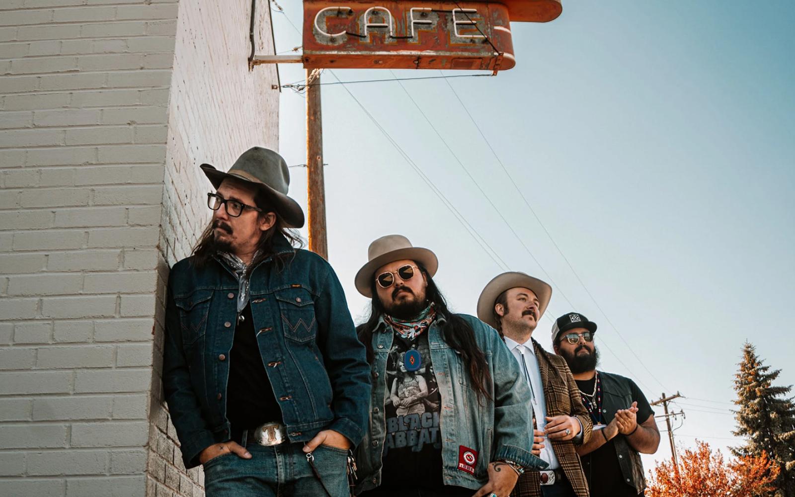 Tylor and the Train Robbers