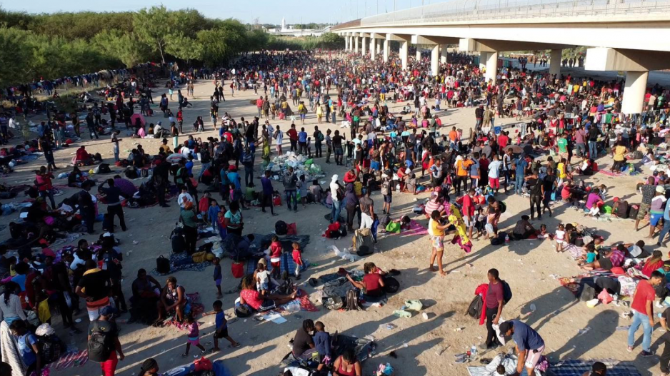 Del Rio International Bridge Invaded by Illegals Del Rio International Bridge Invaded by Illegals