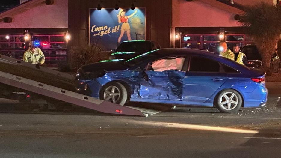 SAN ANGELO, TX — A crash closed down most of the lanes on Knickerbocker Rd. At S. Jackson St. in front of Twin Peaks Friday evening. SAN ANGELO, TX — A crash closed down most of the lanes on Knickerbocker Rd. At S. Jackson St. in front of Twin Peaks Friday evening.