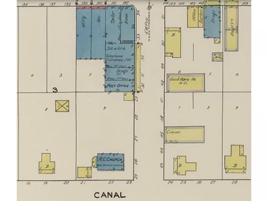 Early city plot showing the location of the 1899 Sacred Heart Church bottom in blue, slightly left. Early city plot showing the location of the 1899 Sacred Heart Church bottom in blue, slightly left.