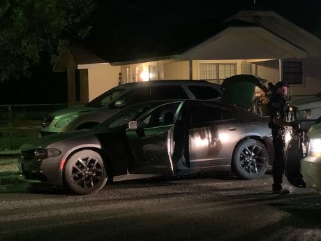 Crash 19th St. and Wade (Live Photo/Matt Trammell)