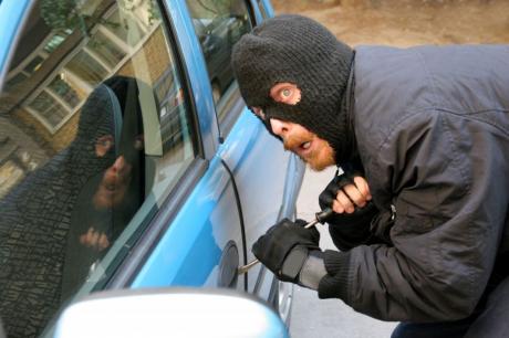 Stealing a Car/UUV (Courtesy auto evolution)