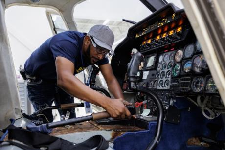 Aviation Mechanic School