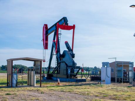 Pump jack, oil rig