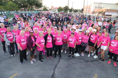 Participants line up during the Shannon Pink Ribbon Run in 2019.