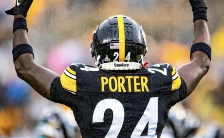 Cornerback Joey Porter Jr.