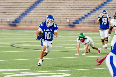 Lake View's Aiden Rivera breaks loose for yardage against Pflugerville Connally on Friday, Oct. 9, 2026.