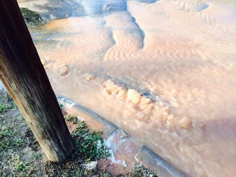 Water main break on Oxford Ave. (LIVE! Photo/John Basquez)