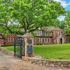 A 1920s mansion once owned by Fort Worth’s first mayor and oil tycoon John E. Farrell is now for sale in Westover Hills for $5.1 million. (Compass Real Estate) 