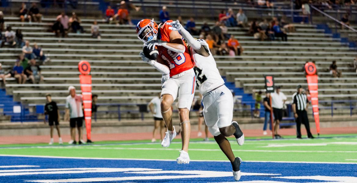 Central's Jimmy Edwards makes a difficult touchdown catch against Abilene High on Friday, Aug. 30, 2024, at San Angelo Stadium.