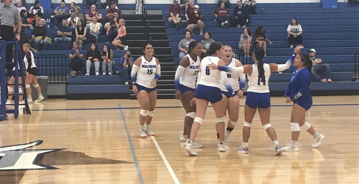 The Lake View Maidens celebrate a point against Bronte on Friday, Aug. 22, 2025, at the Nita Vannoy Memorial Volleyball Tournament.