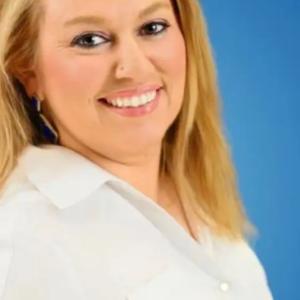 Profile picture for user Kelly Cloud