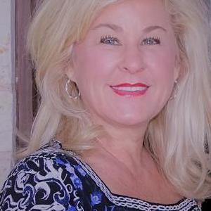 Profile picture for user vickyragsdale